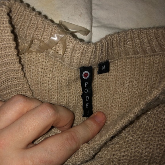 Sweater - Picture 4 of 4